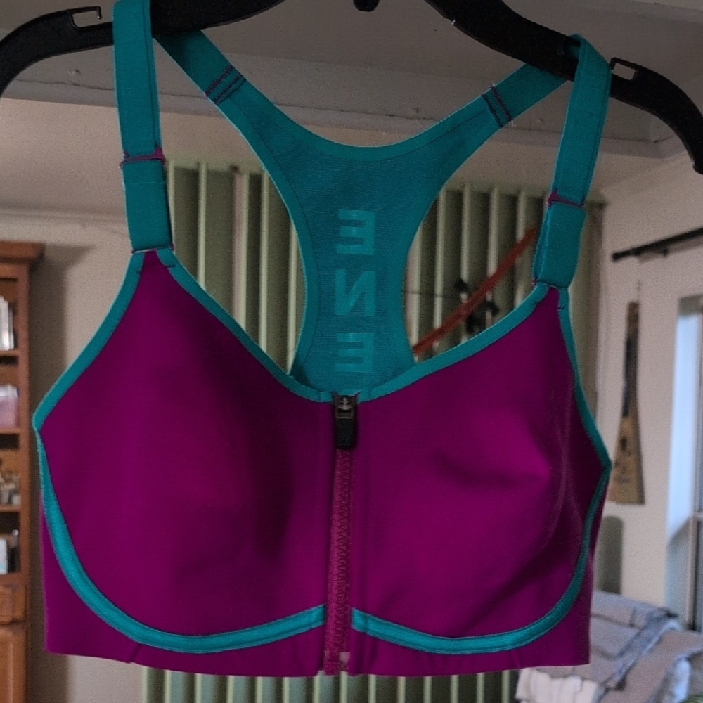 Half Moon Active Energy Zipper Front Bra.